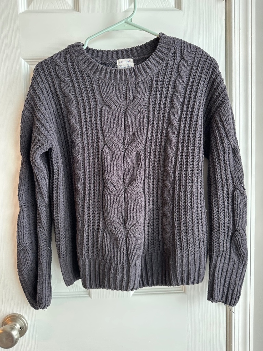 Gray Chunky Cable Knit Sweater Women's Size Small Cozy Crewneck